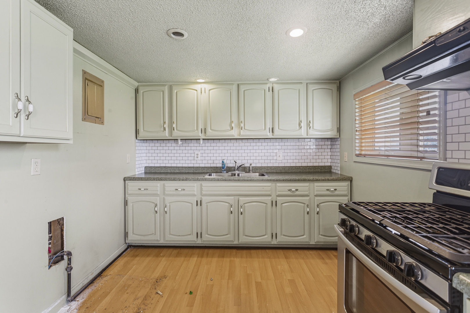 122 County Road 2150 North