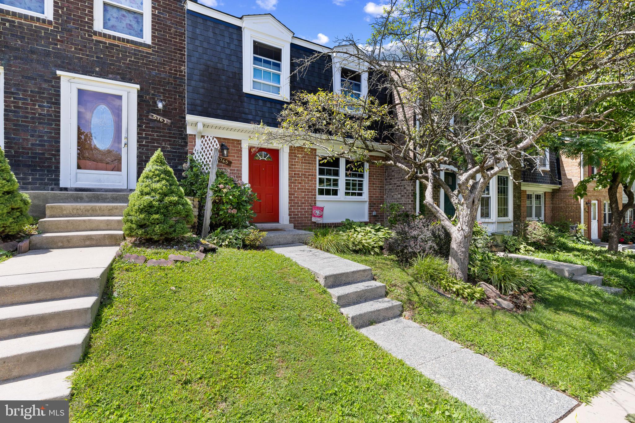 5765 Yellowrose Court