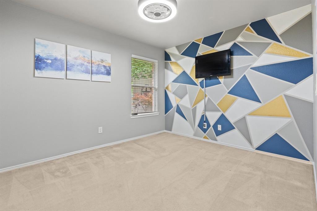 1252 Sweetwater Drive