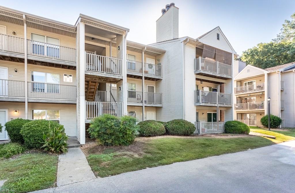 564 Candle Lane 302, Newport News, VA 