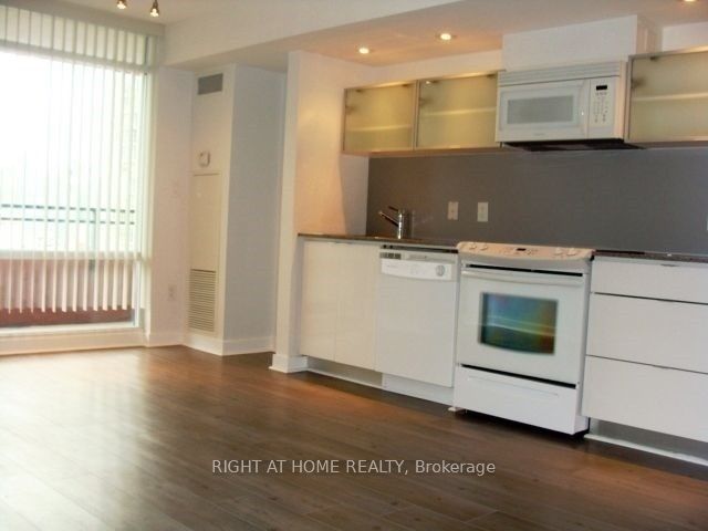 4K Spadina Ave 1116