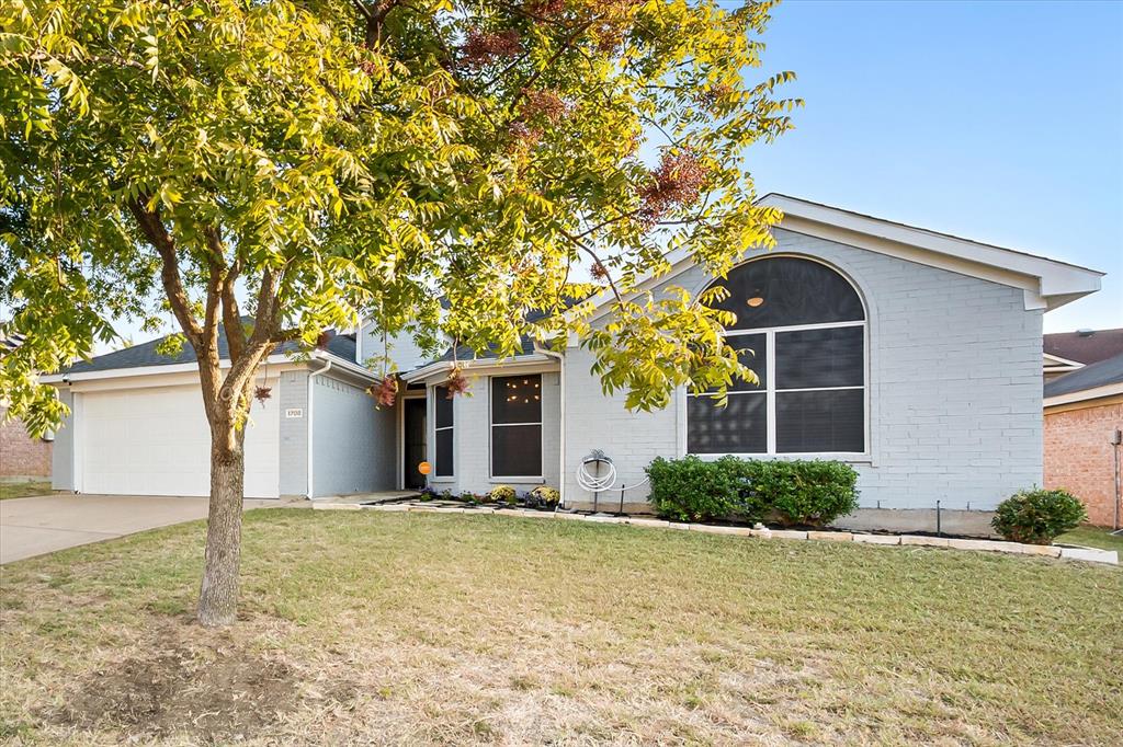 1708 Country Crest Lane