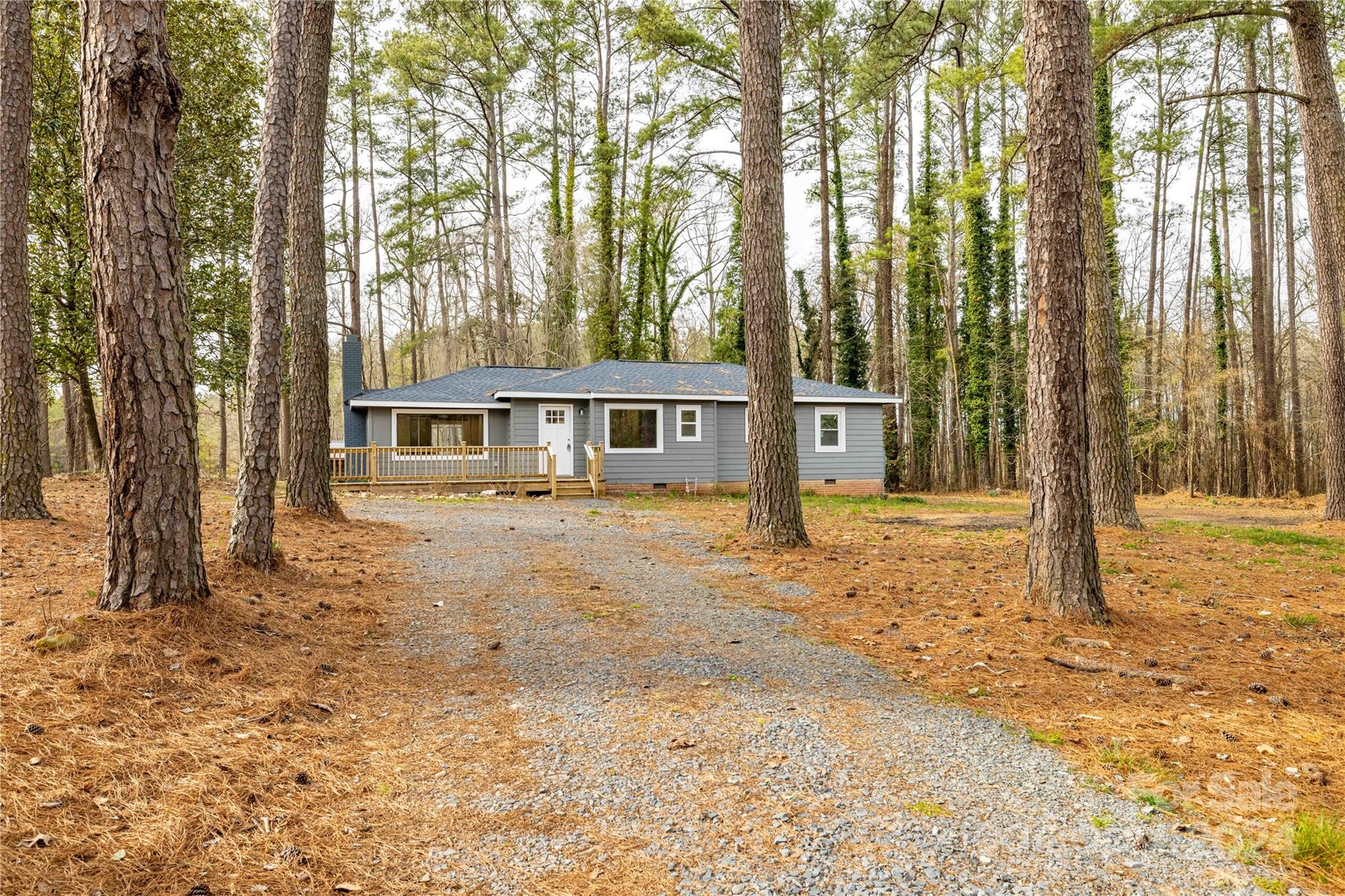 1284 Haywood Road