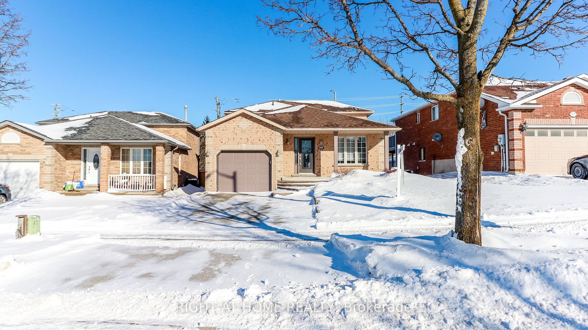 99 Logan Crt