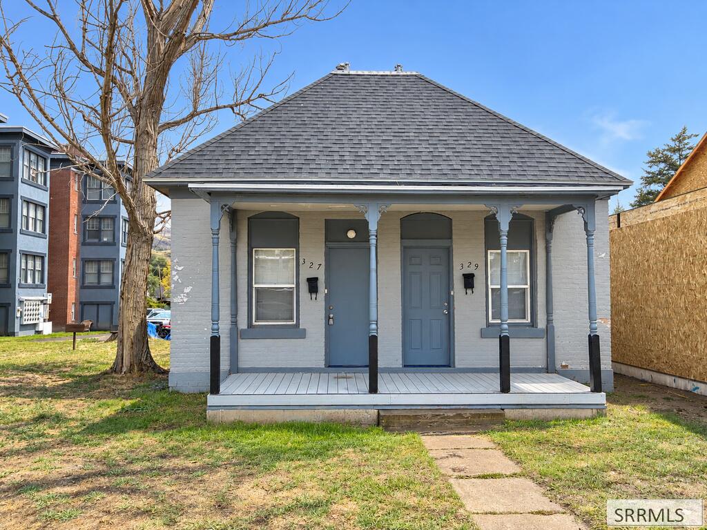 327 & 329 Hayes Avenue