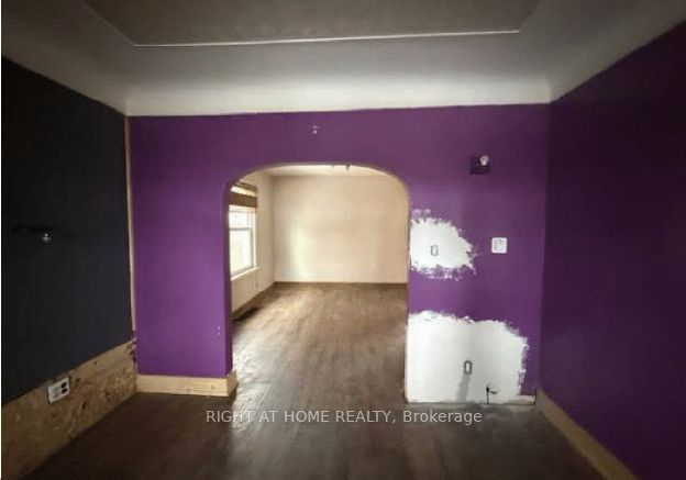 254 W Albert St