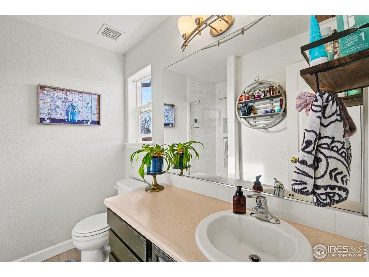 802 Waterglen Dr O64