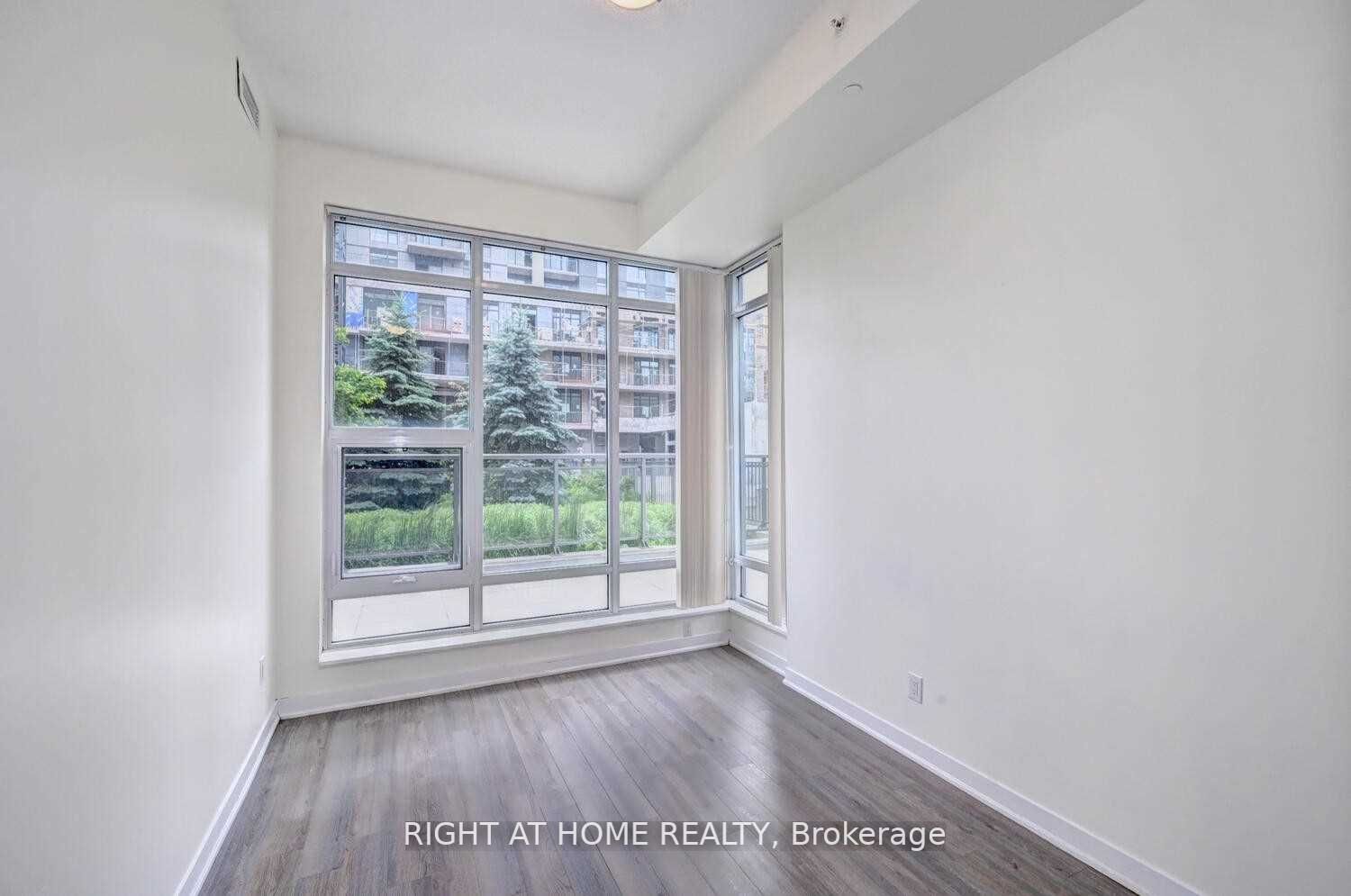 85 W Duke St 105