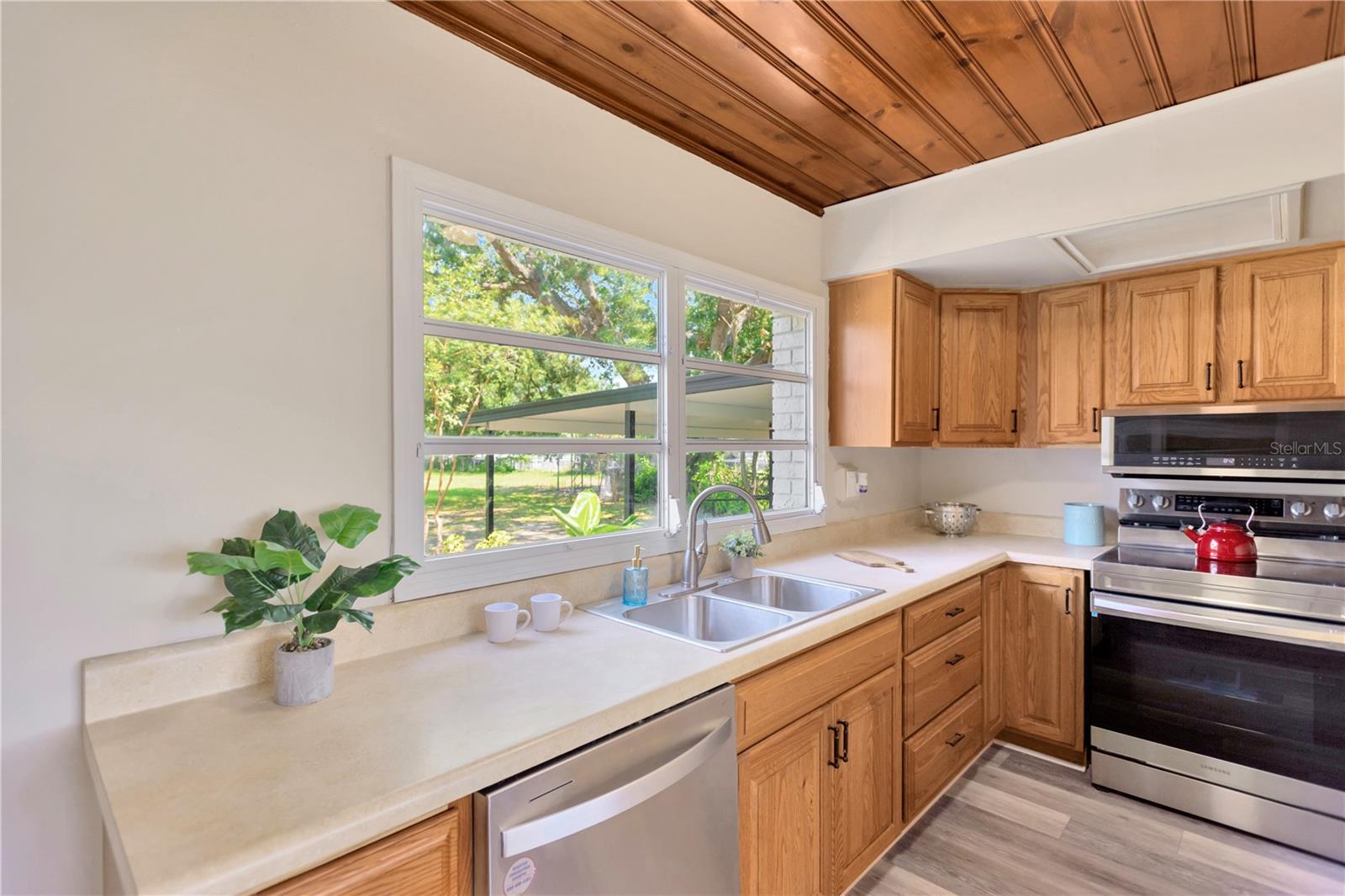 1128 S 70th Street