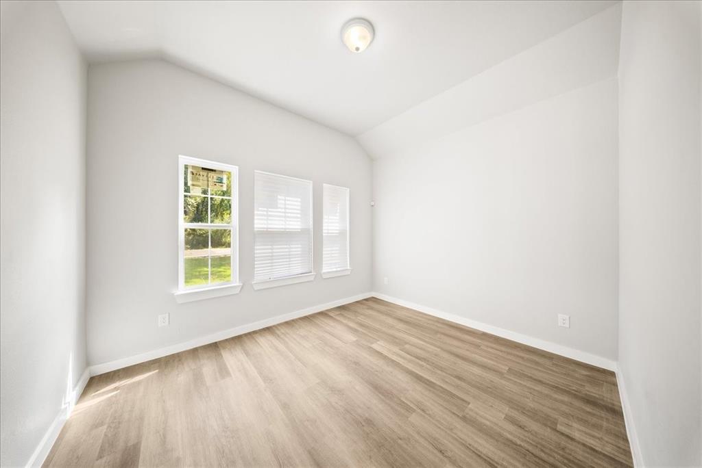 1624 E Collin Street