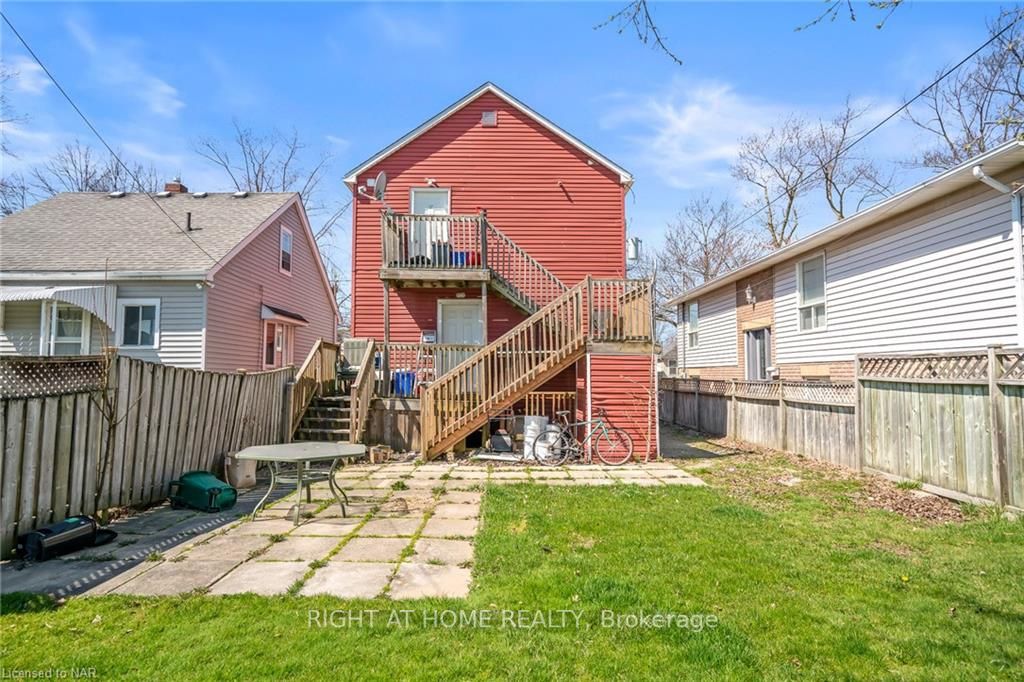 56 S Wallace Ave
