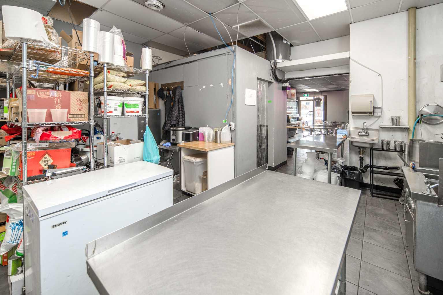 2111 Centre Street NW