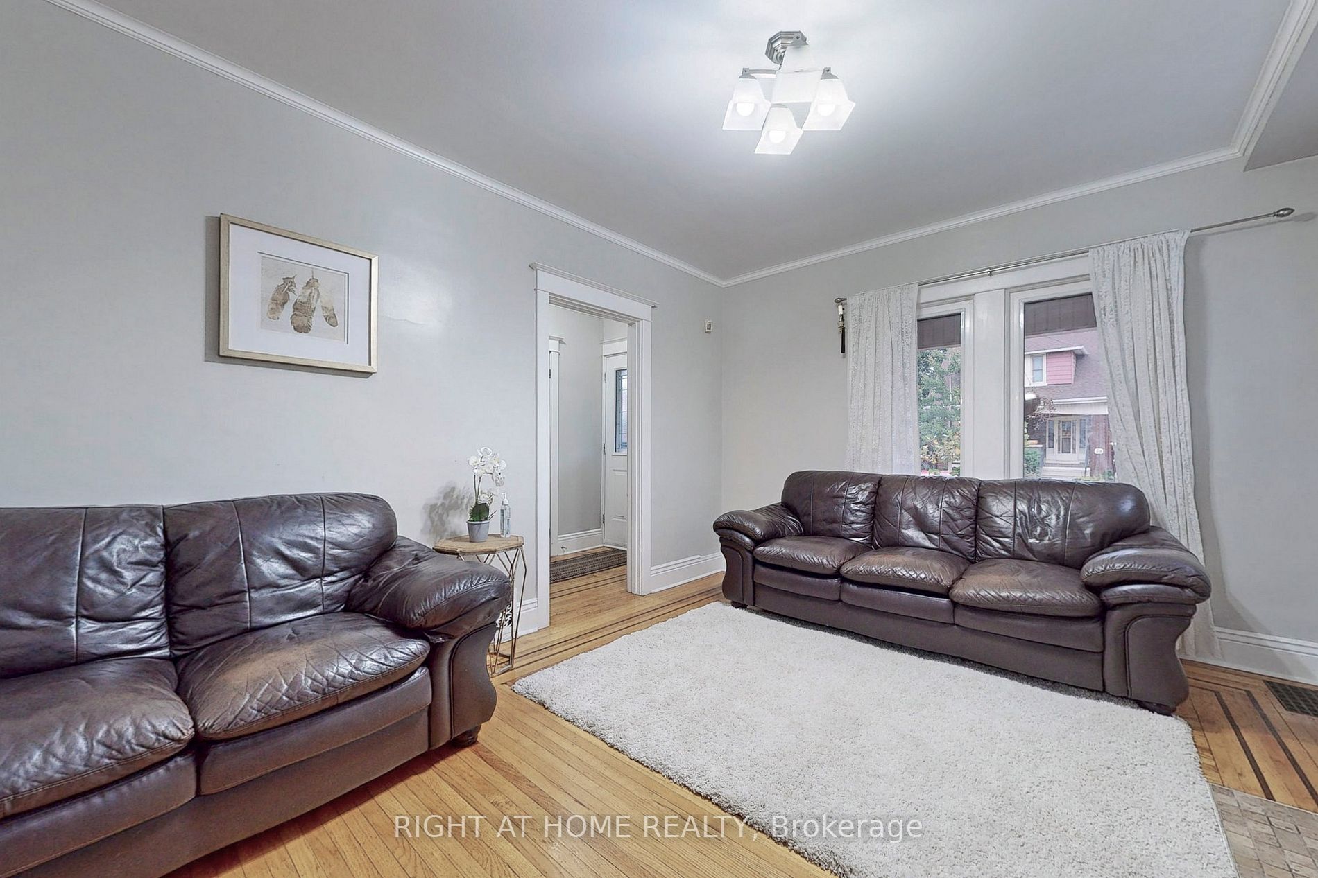 34 S Connaught Ave