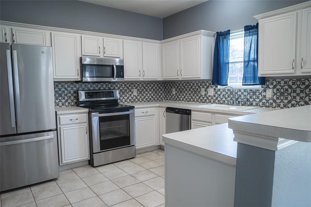 7926 Greengate Drive