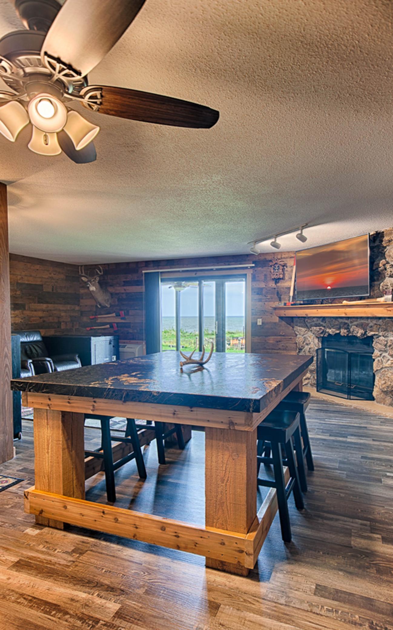 10490 Us Highway 169 106