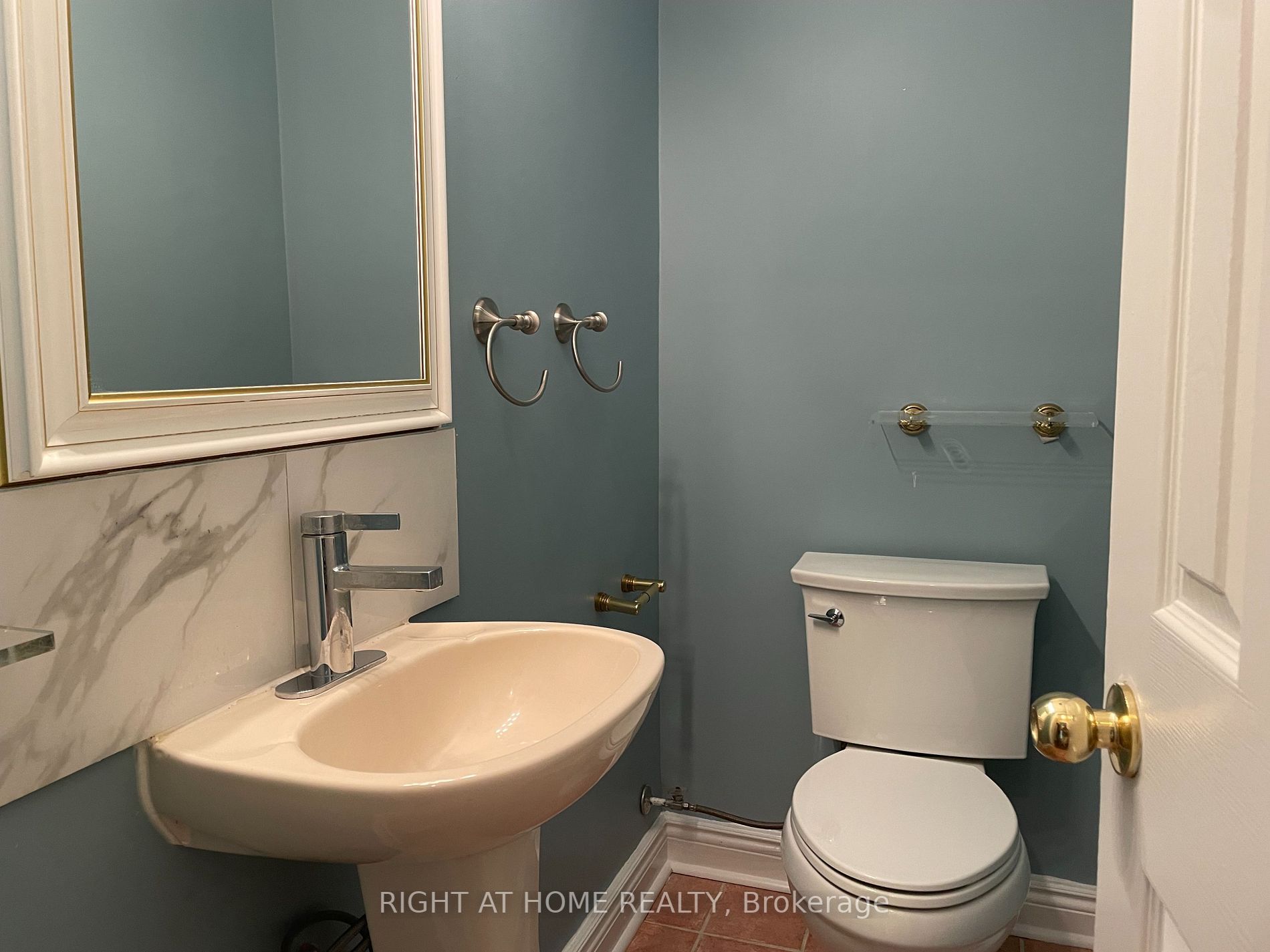15 Bunker Rd