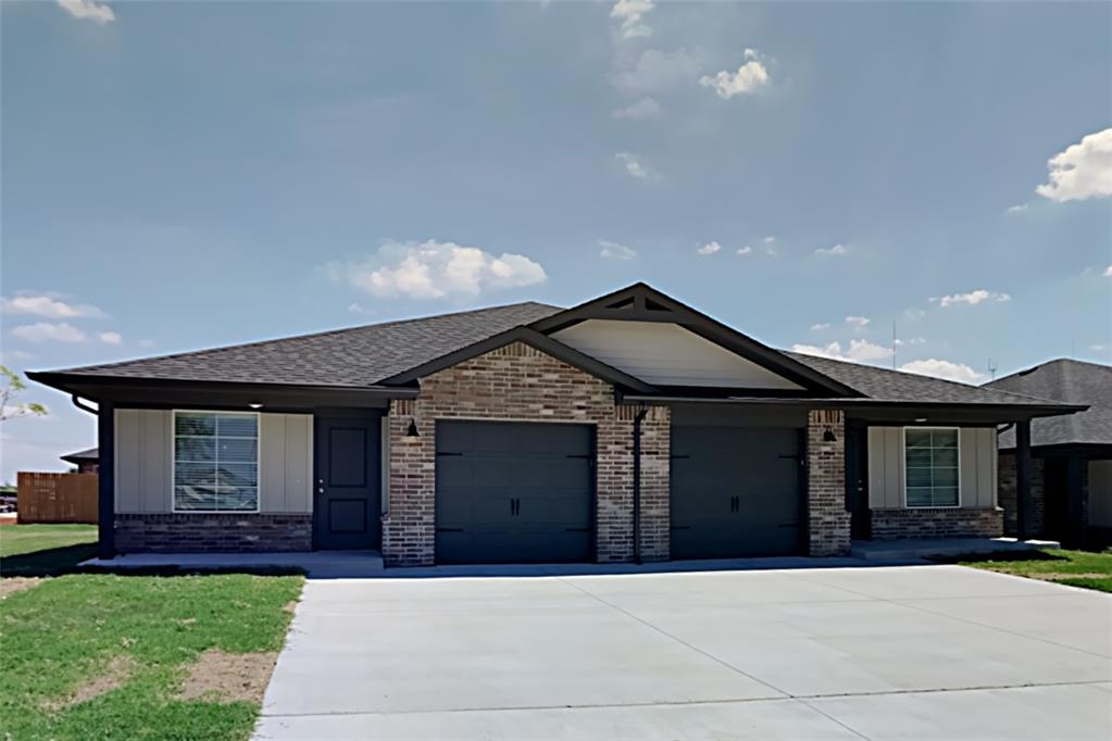 2 Bedroom, 2 Bathroom Duplex with 1 Car Garage Close to Broadway Extension, a short distance from Edmond and easy access to downtown OKC. Stone counters, wood look vinyl floors and LED lighting throughout. Fenced backyard with lawn care included. Pets case by case. Refrigerator, washer and dryer, range, dishwasher, and microwave are included. Directions - FROM BROADWAY EXTENSION ON THE EAST SIDE BETWEEN 122ND/ HEFNER TURN RIGHT ONTO SUMMIT RIDGE THEN RIGHT ONTO KEYSTONE THEN LEFT ON STEVENS PASS*** PHOTOS / 3D TOUR ARE OF A SIMILAR PROPERTY BUT NOT EXACT FLOOR PLAN. PICS NOT OF ACTUAL ADDRESS. WILL UPDATE AS CONSTRUCTION IS COMPLETED. ***All residents are enrolled in the Resident Benefits Package (RBP) for $45.00/month which includes renters' insurance, credit building to help boost your credit score with timely rent payments, $1M Identity Protection, HVAC air filter delivery (for applicable properties), our best-in-class resident rewards program, and more! If you already have renter’s insurance, upon acceptance that it meets all lease requirements, the RBP would be $31.05/month. More details upon application.