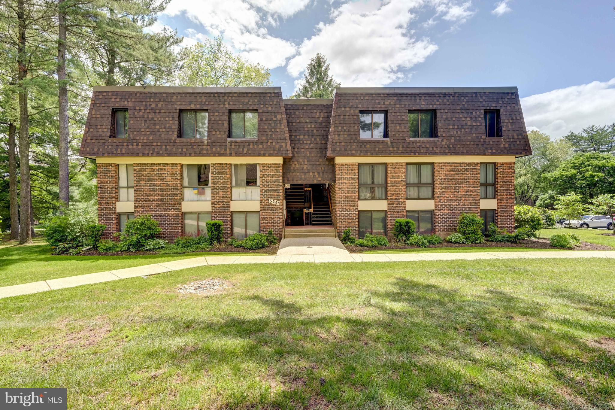 5241 W Running Brook Road 302