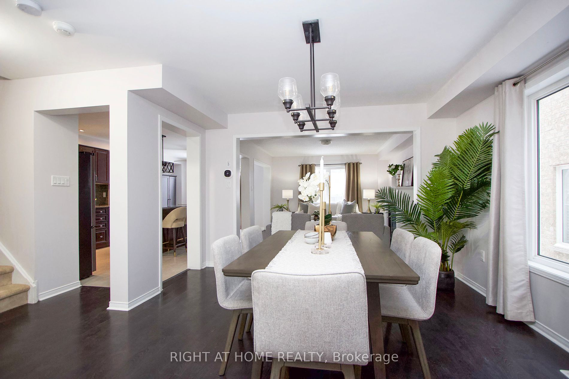 1065 Edward Bolton Cres