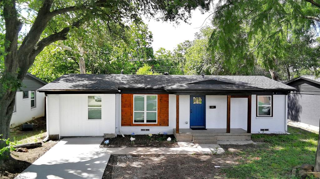 Stunning Fully Remodeled 3-Bedroom, 2-Bathroom Home in Prime Location!

This beautifully remodeled 3-bedroom, 2-bathroom home offers modern elegance and exceptional functionality, perfect for both relaxing and entertaining. Step inside to find a bright and inviting open floor plan, where luxury vinyl plank flooring flows seamlessly throughout the entire home.

The heart of this home is the gourmet kitchen, featuring sleek quartz countertops and stainless steel appliances, ideal for any home chef. The spacious master bedroom is a true retreat, boasting an en-suite bathroom with oversized tile, creating a sophisticated atmosphere.

Enjoy the expansive, oversized backyard, perfect for family gatherings, barbecues, or simply relaxing outdoors. With easy access to both I-635 and I-30, this home is just minutes from downtown Dallas, offering both tranquility and convenience.

Don't miss this incredible opportunity—schedule your tour today!