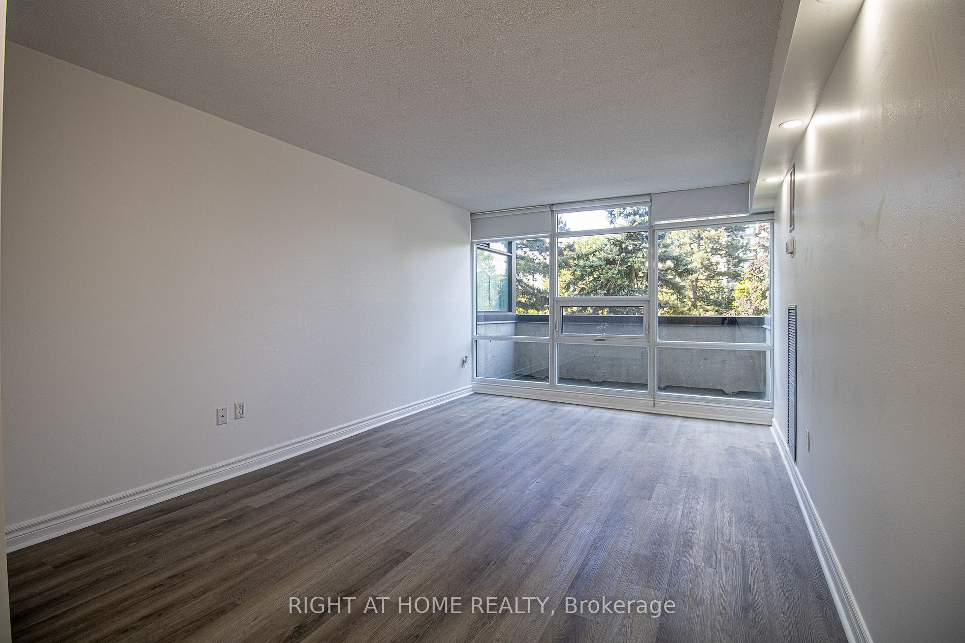 3303 W Don Mills Rd 201