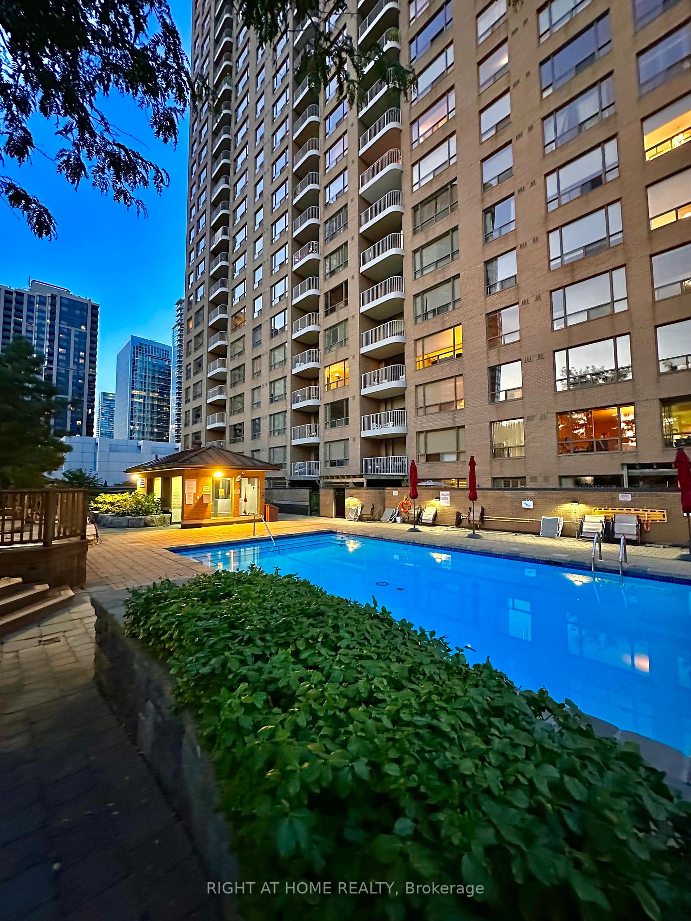 100 Upper Madison Ave 304
