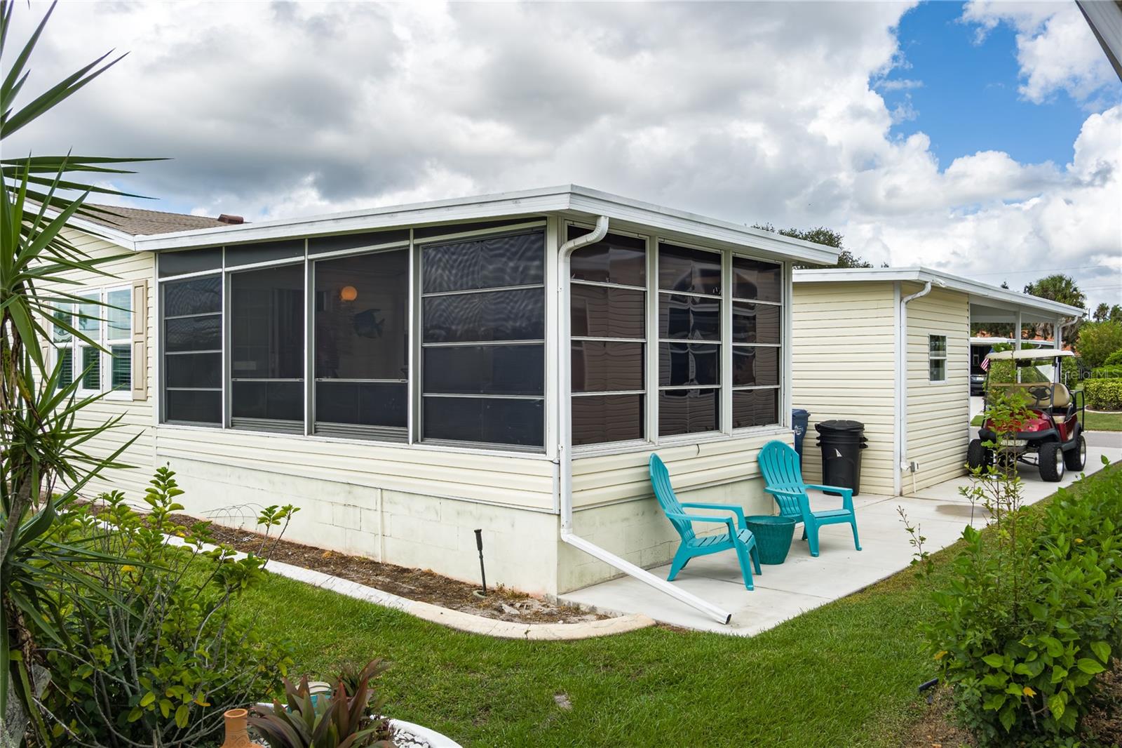 8523 Countess Avenue Circle