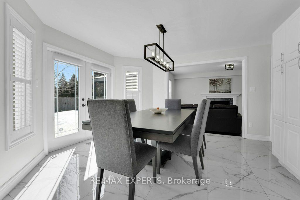 10 Esposito Dr