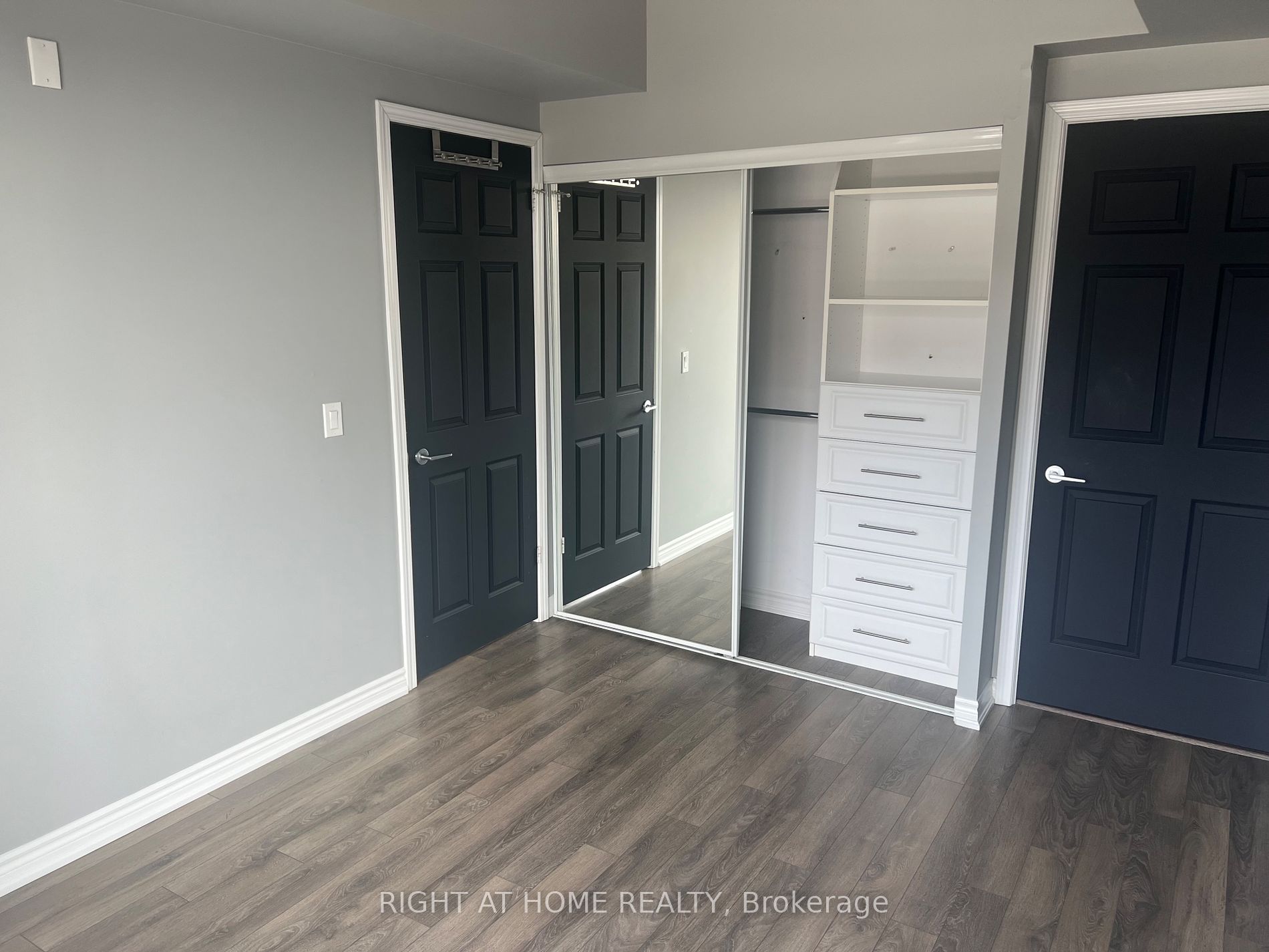 15 James Finlay Way 601