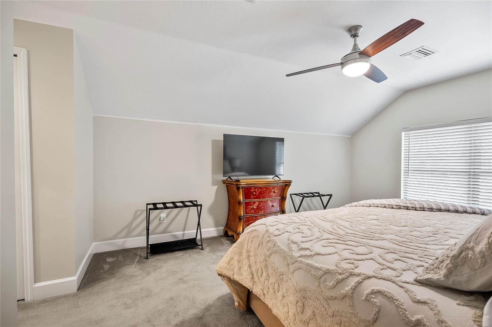 15 S Waterview Drive