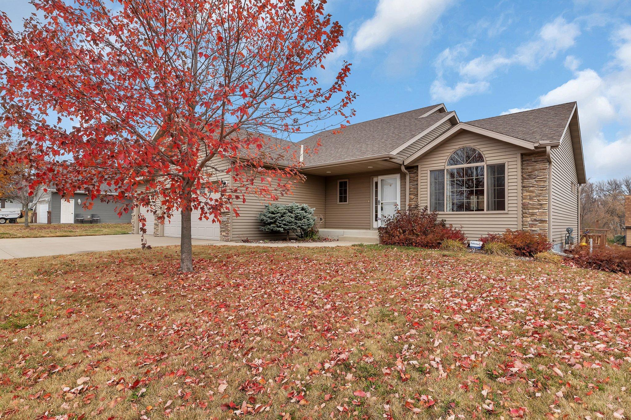 209 Iverson Street W