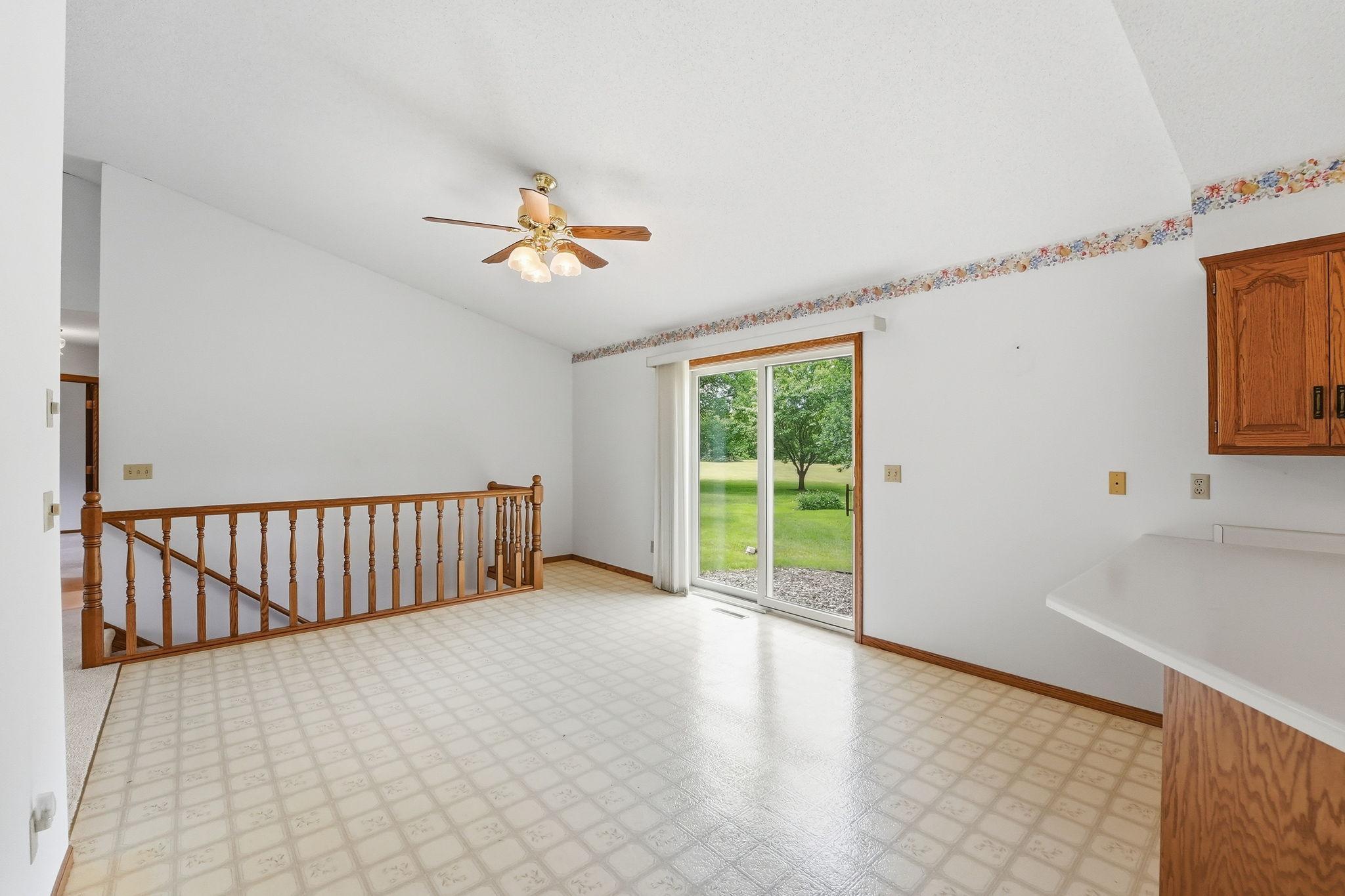 1850 E 49th Street SE