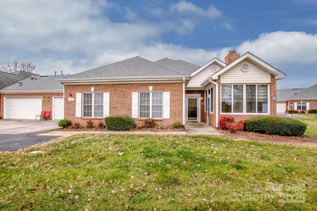 8320 Highland Glen Drive