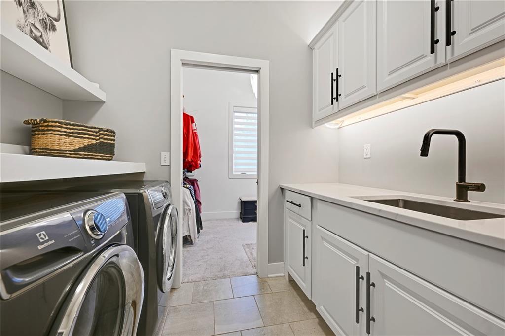 6119 NW 104th Terrace