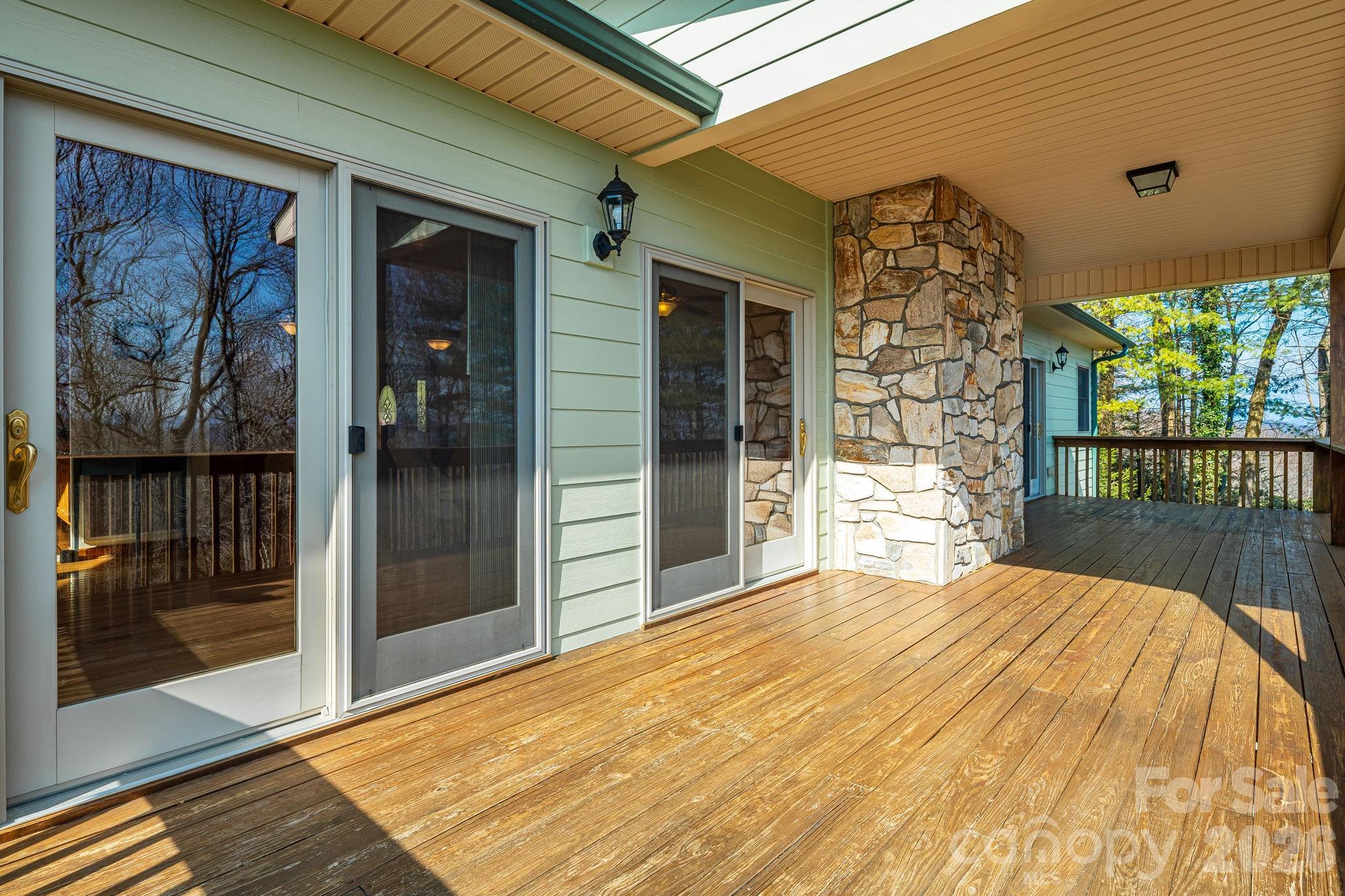 20 Stony Crest Drive