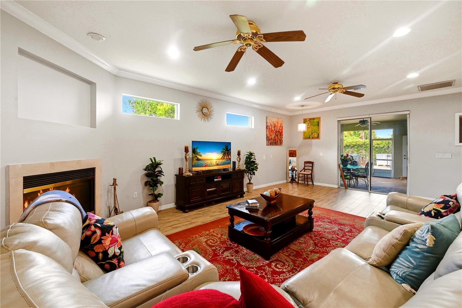 746 Country Lane