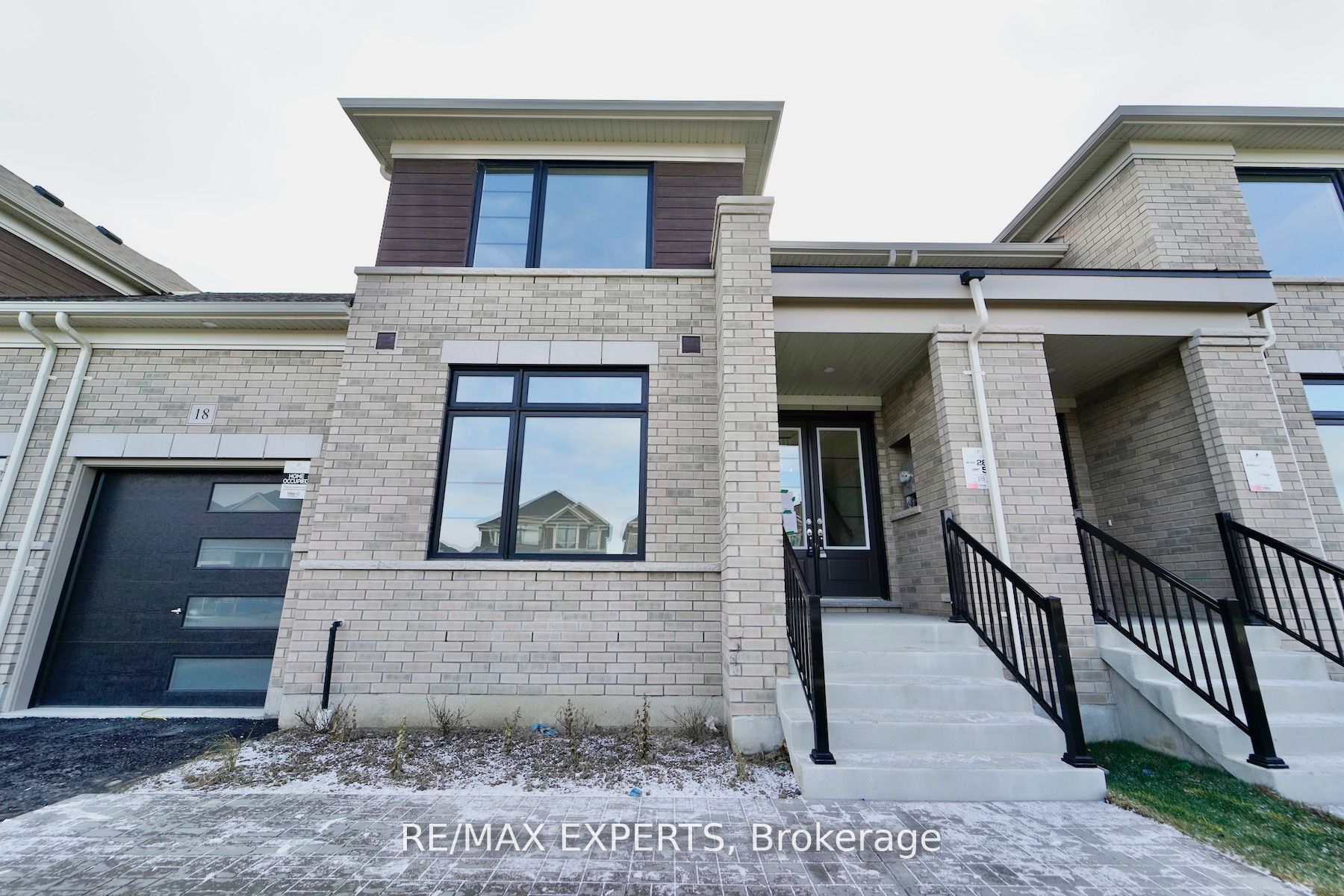 18 Mayapple St