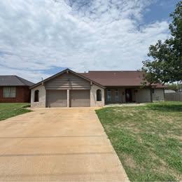 Lake lovers dream! Just steps away from everything the lake has to offer. This beautiful two story home features a spacious master suite downstairs, and two bedrooms upstairs.  It has two full baths, formal dining room, breakfast nook, and a  living room with a real wood burning  fireplace.  Huge back yard with shed. This amazing home sits on a .25 acre homesite . updated lighting features thru out the house. New plumbing in 2020.AVAILABLE NOW! CALL OR TEXT 405-593-5367 TO SCHEDULE A SHOWING!!TAYLOR ONEY-RICEREALTY EXPERTS INC.LICENSE # 210847