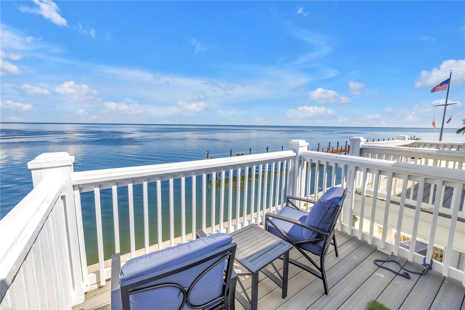 4982 Coquina Key Drive SE