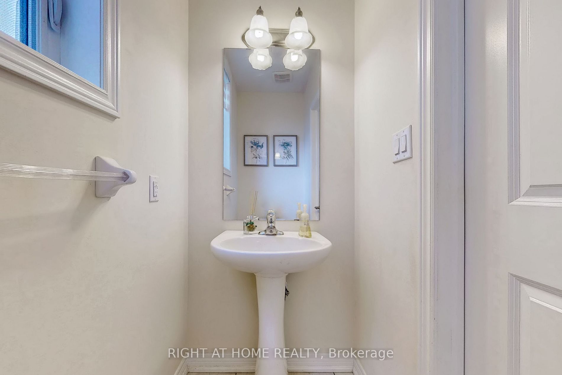65 Antibes Dr