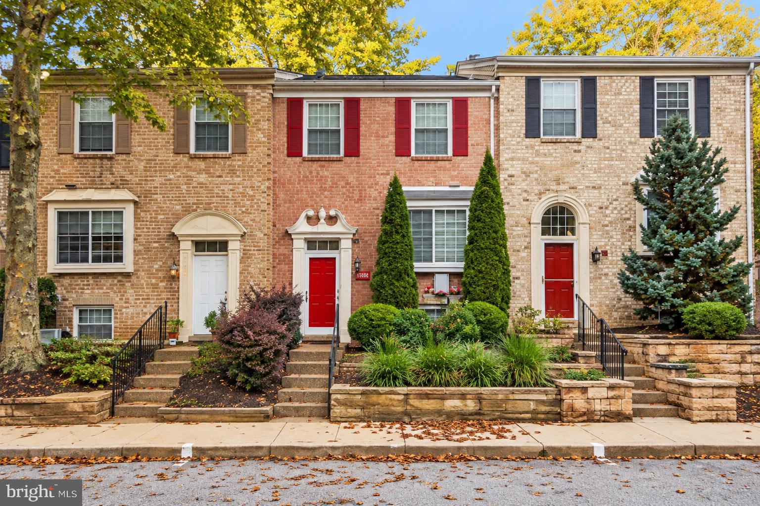 11886 New Country Lane