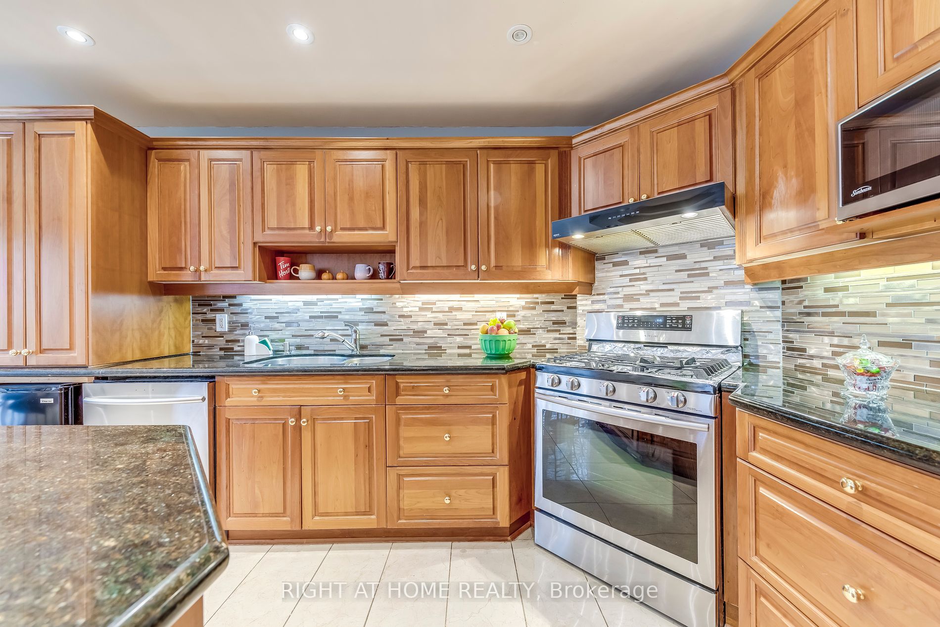 5832 Prairie Circ