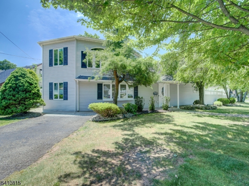 101 Idlewild Rd