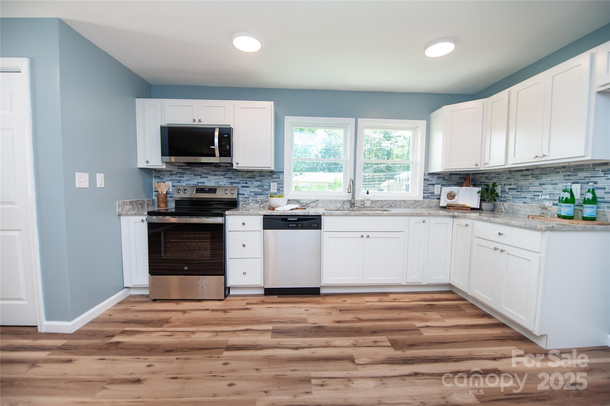 113 Oakleaf Drive