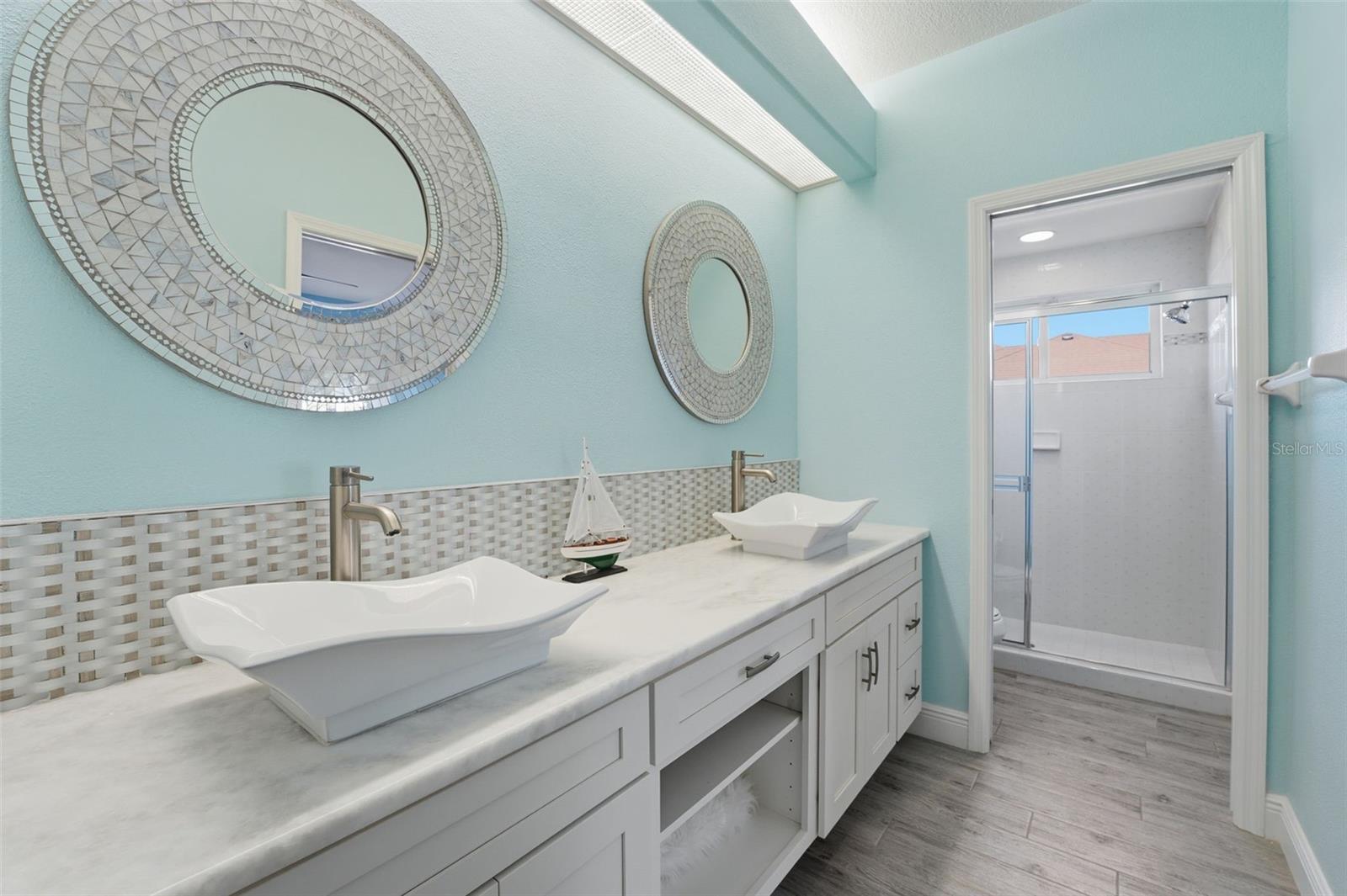 3121 Rivershore Lane