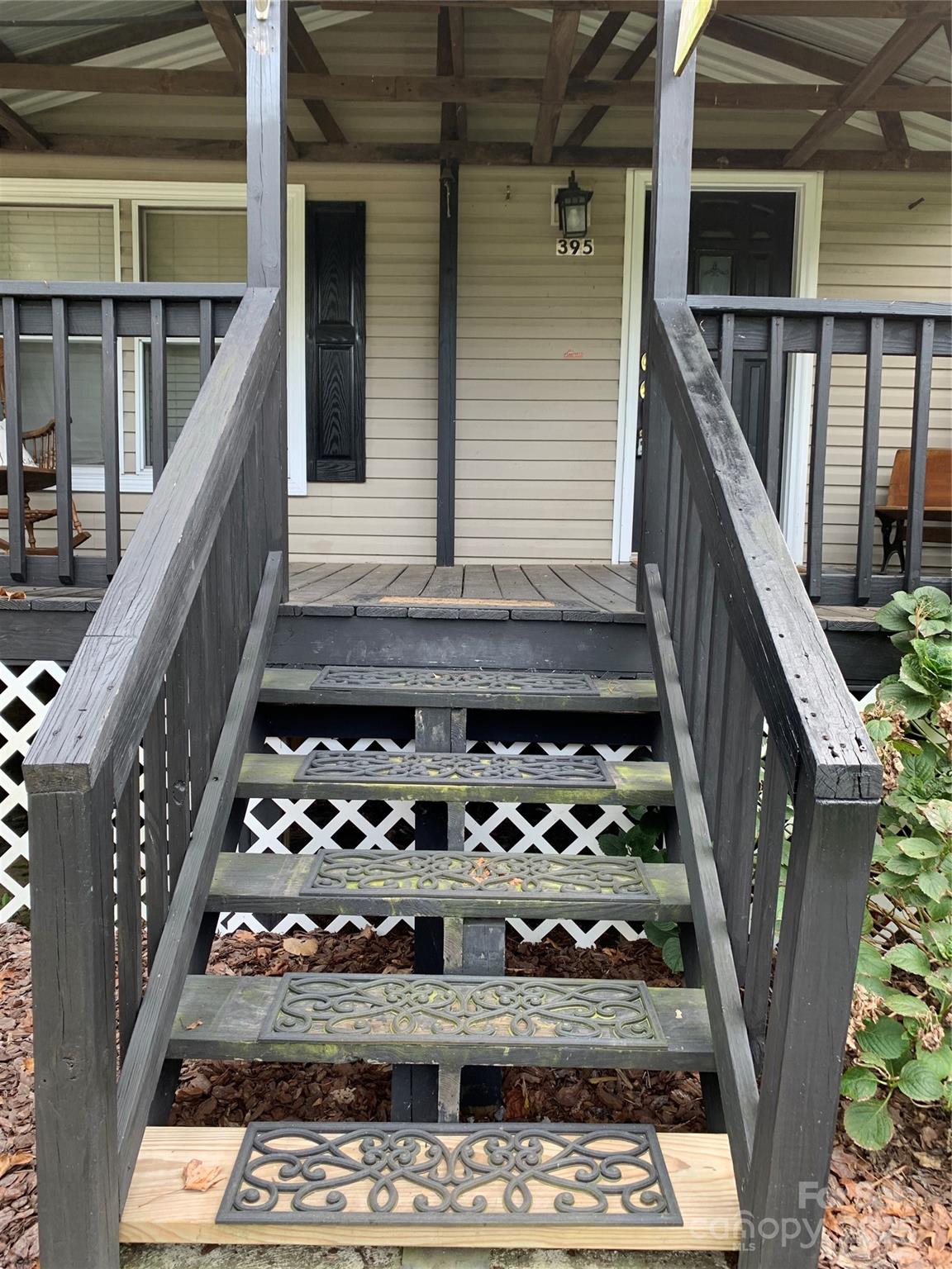 395 Owen Street
