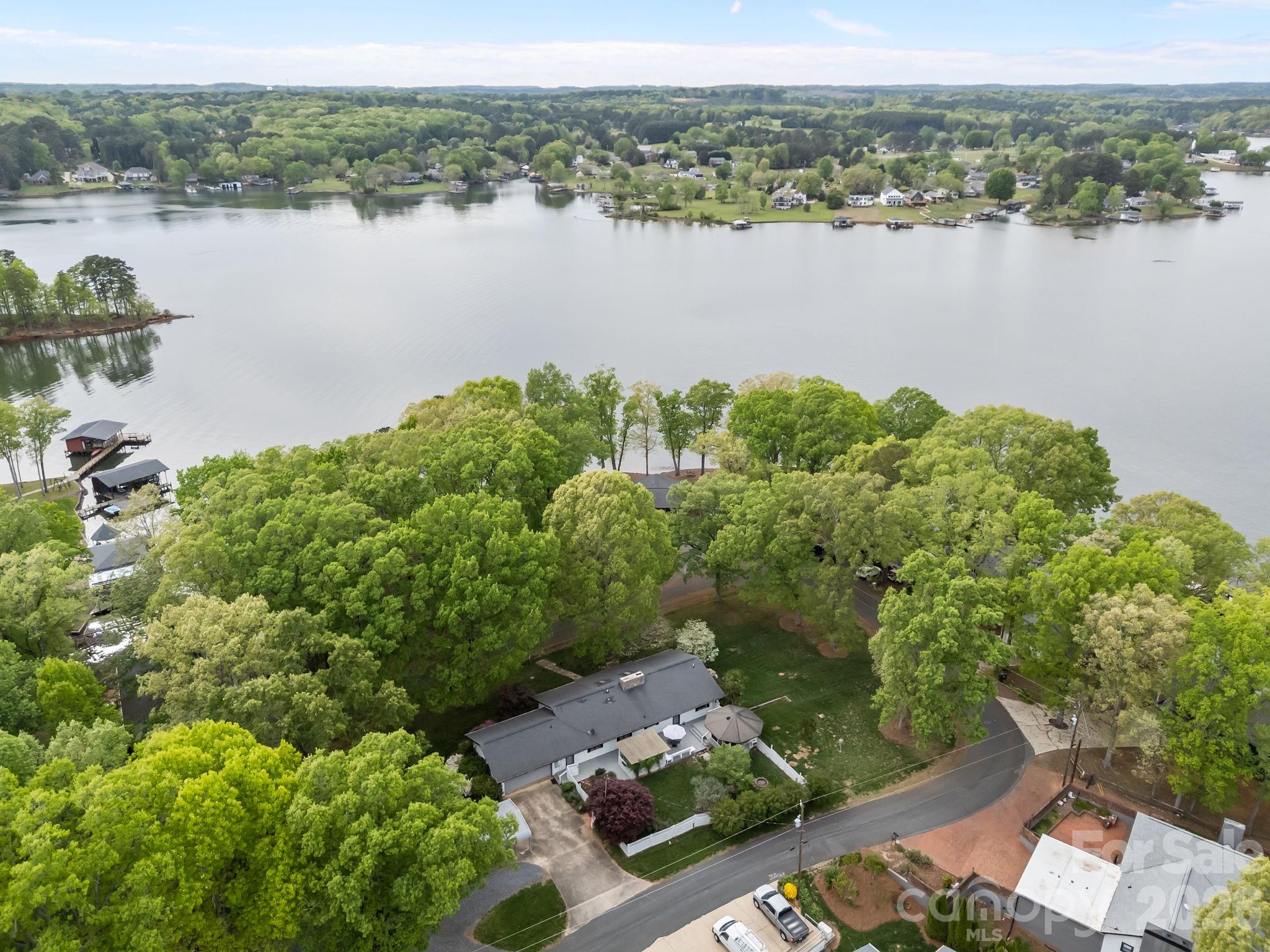 10708 Willow Oak Road