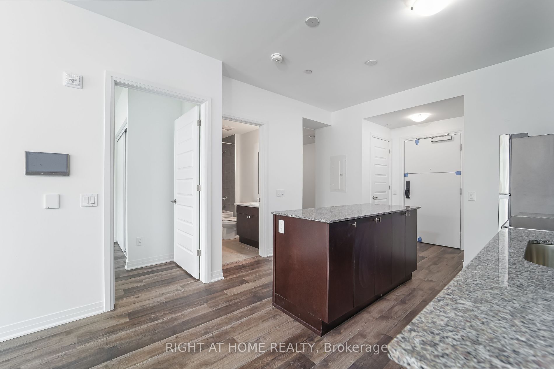 470 Gordon Krantz Ave 217