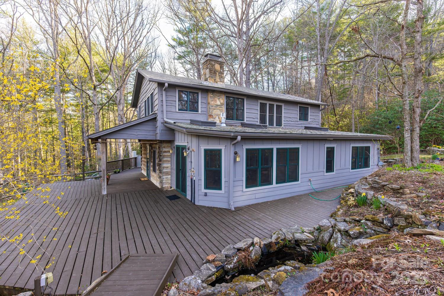 117 Woods View Trail
