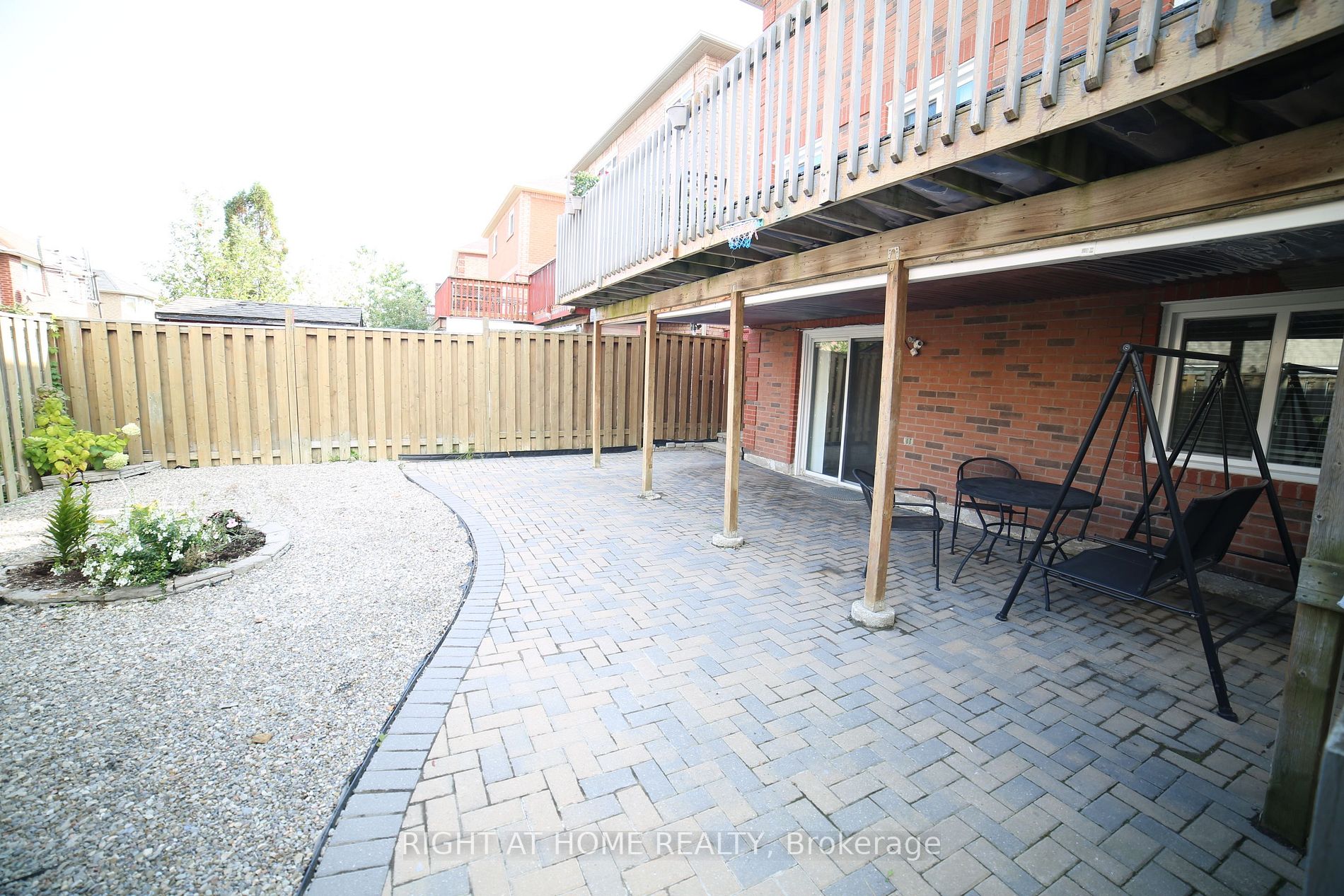 5260 Floral Hill-Basement Cres